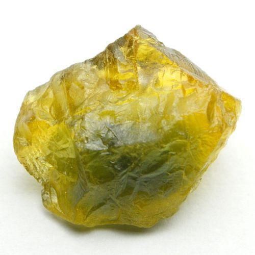                         نمونه ای از سنگ راف یاقوت زرد