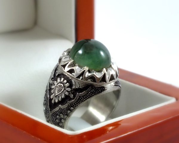 انگشتر دست ساز نقره مردانه با سنگ عقیق سبز اصل