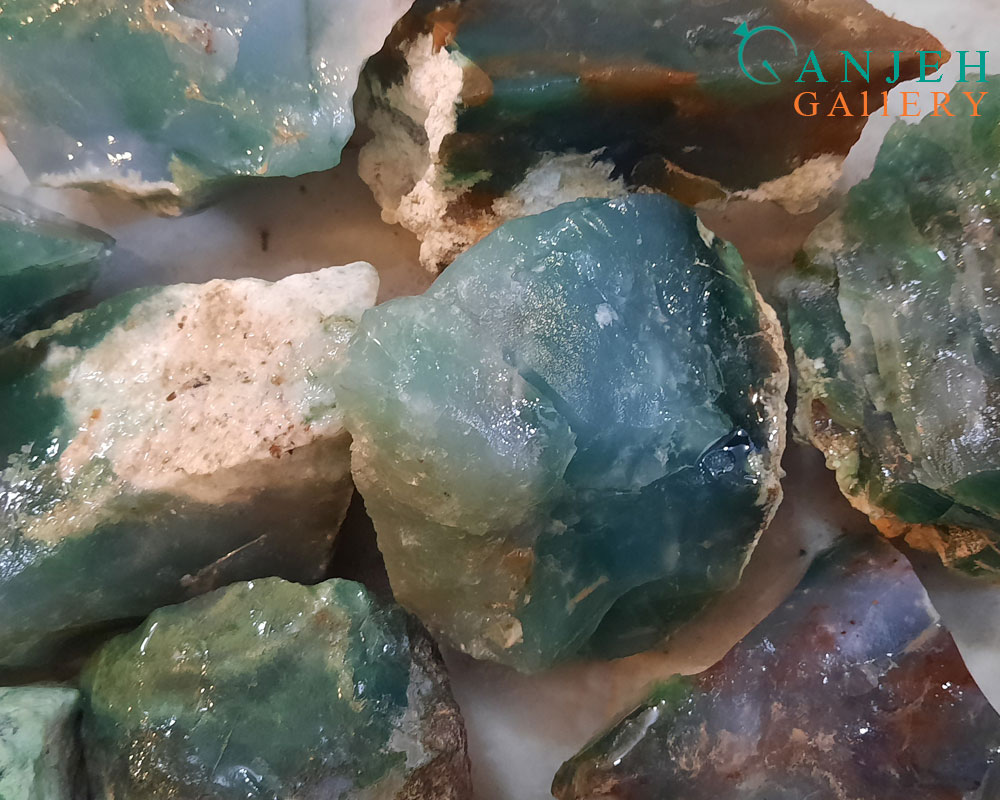 سنگ راف عقیق سبز اصلی ، گالری جواهرات گنجه
