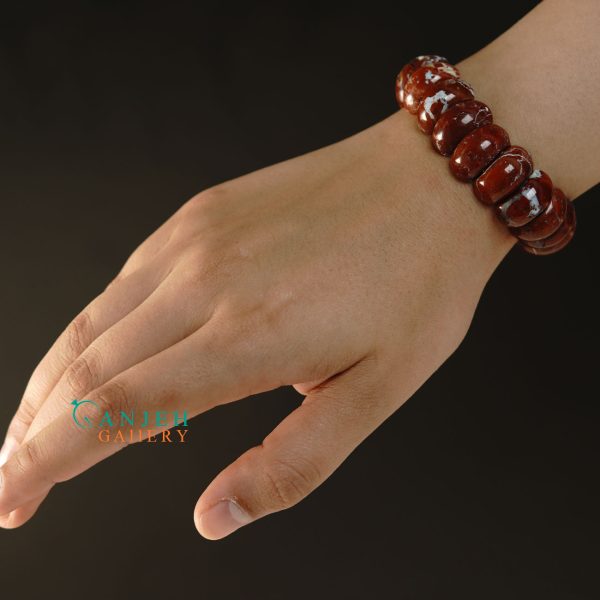 دستبند سنگی اصل جاسپر سرخ طرح آتجان کد N632 - گالری جواهرات گنجه