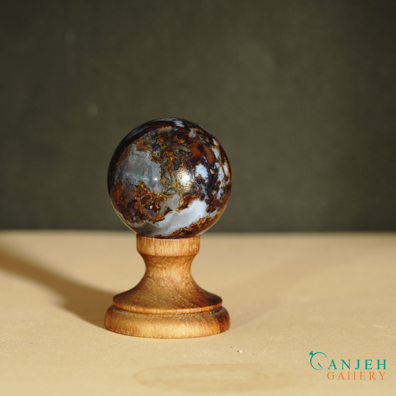 گوی سنگی عقیق شجر پاییزی -کد N2067-گالری جواهرات گنجه